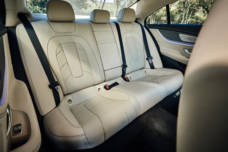 Интерьер Mercedes-AMG CLS53 4Matic+ (C257) 2018 года  (UK) (фото 18 из 40)